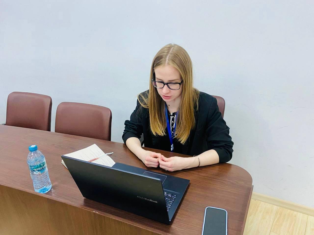 Смоляне провели семинар по работе в соцсетях для молодежи Мангуша.