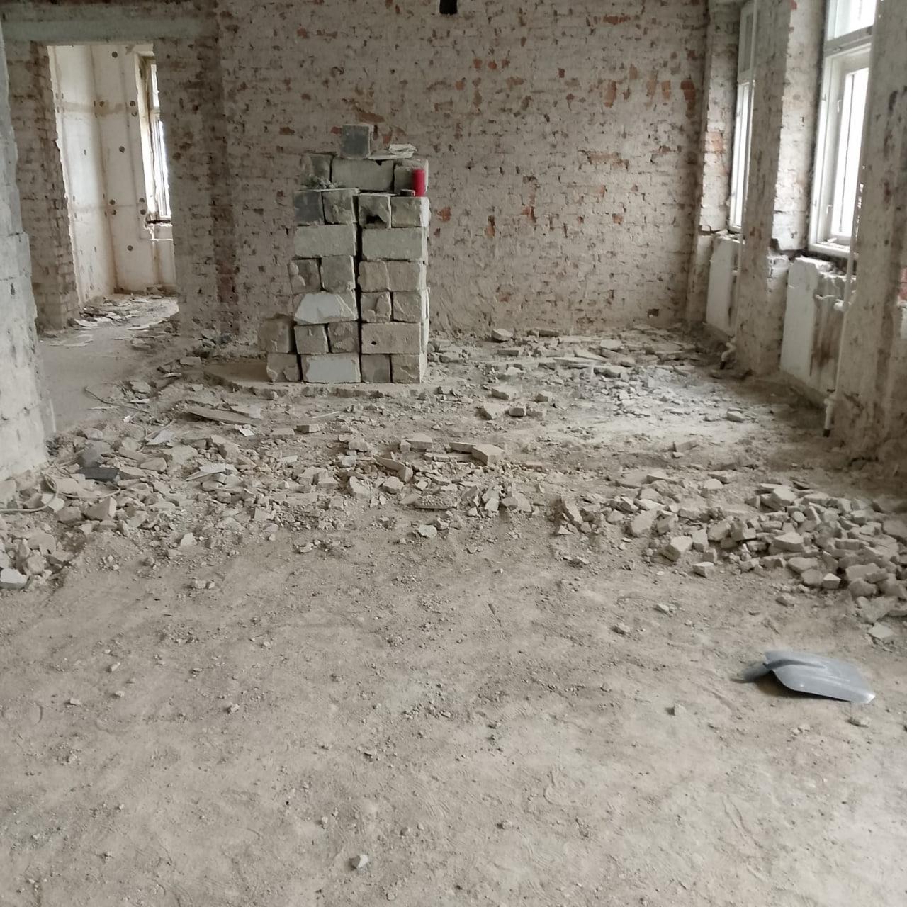 Нижегородские специалисты приступили к демонтажным работам в помещении будущей ЕДДС в Мангуше.