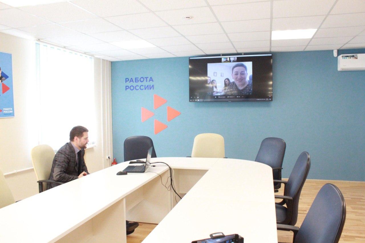 Службы занятости Смоленска и Мангуша укрепляют сотрудничество.