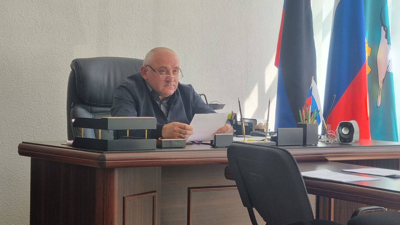 Сегодня под председательством Ставрулова Михаила Валентиновича состоялось 41 заседание Мангушского муниципального совета.